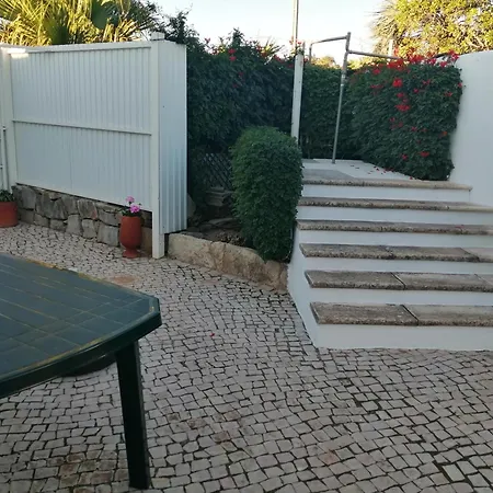 Medronhal Em 520 - 2- Casas De Medronhal Сasa de vacaciones *
